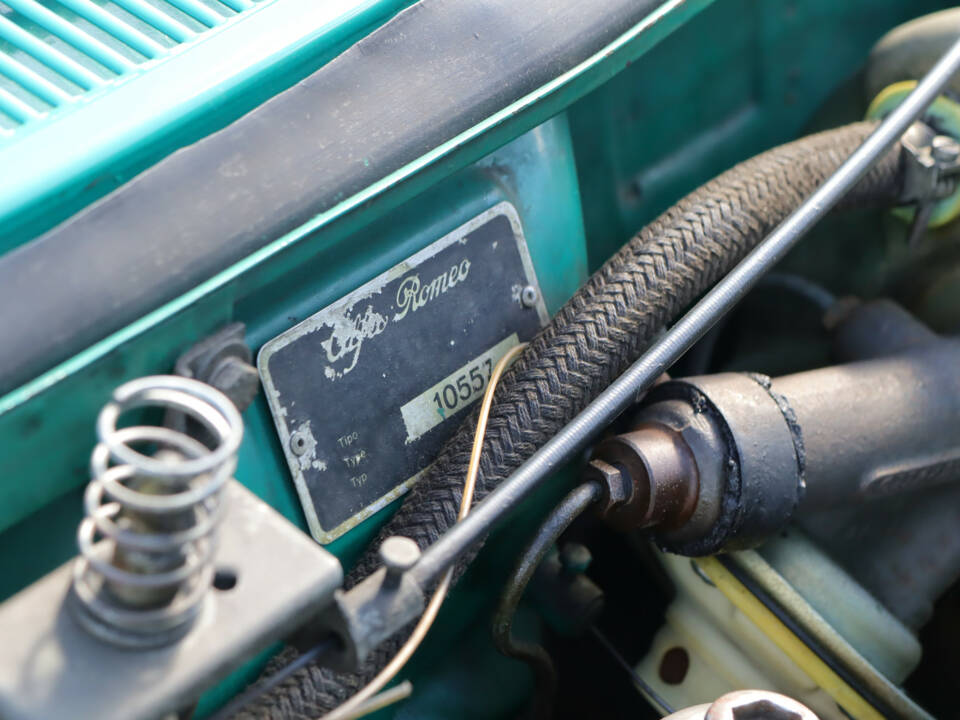 Image 27/50 of Alfa Romeo 1750 Spider Veloce (1969)