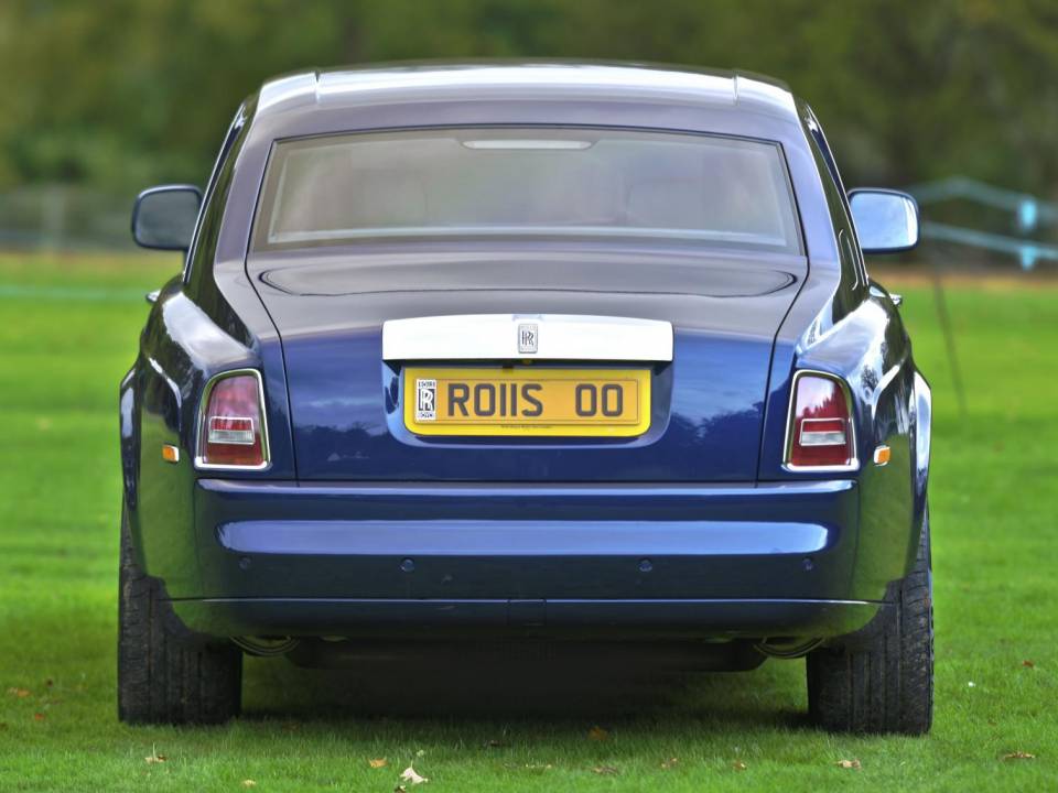 Image 10/49 of Rolls-Royce Phantom VII (2009)