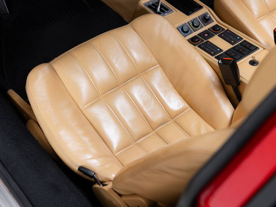 Bild 22/40 von Ferrari 328 GTS (1986)