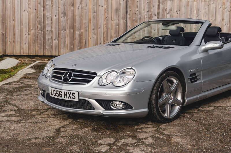 Image 32/50 de Mercedes-Benz SL 55 AMG (2006)