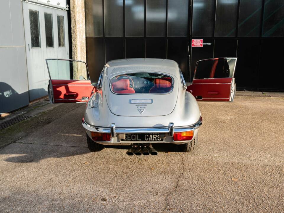 Bild 12/50 von Jaguar E-Type V12 (2+2) (1971)