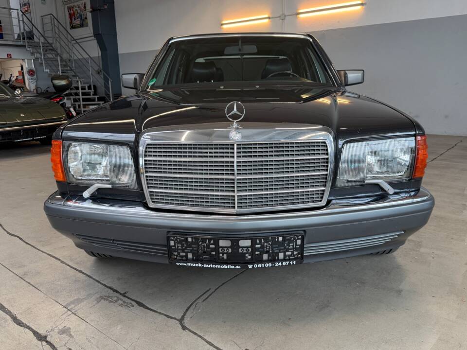 Bild 6/46 von Mercedes-Benz 300 SE (1990)