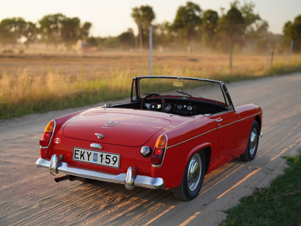 Imagen 3/32 de MG Midget (1965)