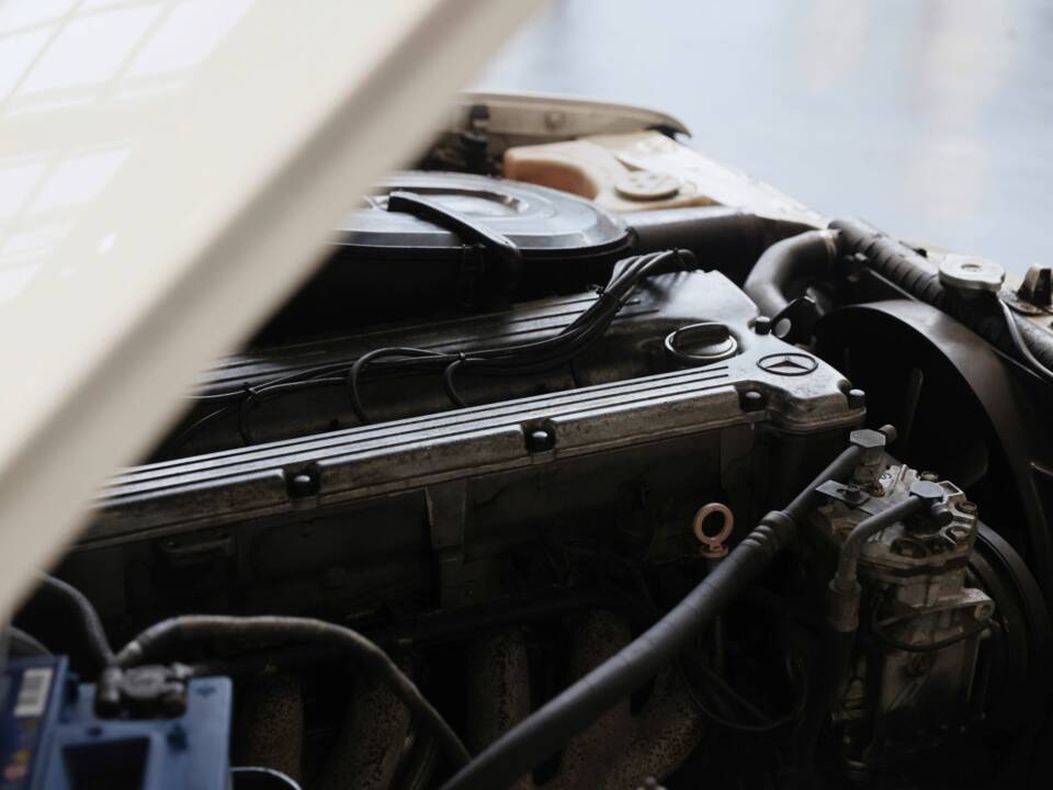 Image 28/36 of Mercedes-Benz 280 CE (1979)