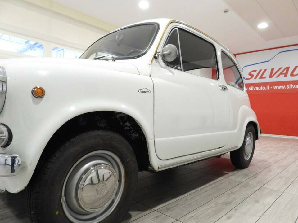 Image 5/15 de FIAT 600 D (1967)