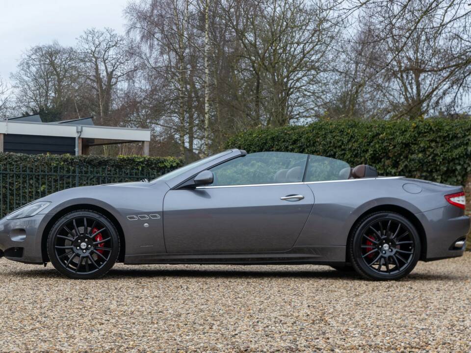 Bild 30/50 von Maserati GranCabrio Sport (2015)