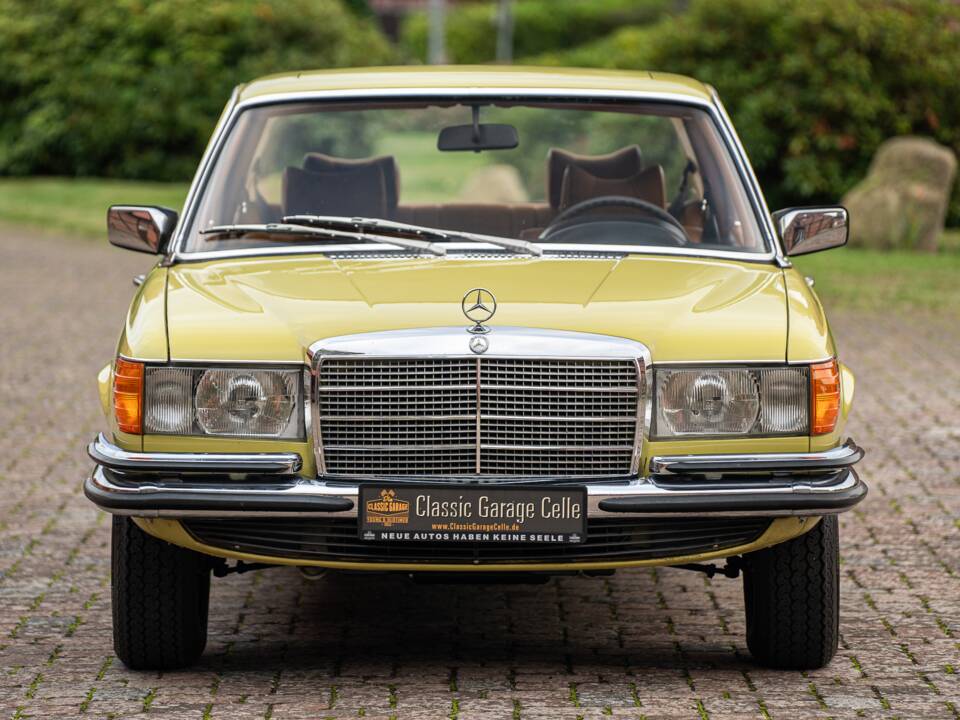 Afbeelding 7/75 van Mercedes-Benz 280 SE (1976)