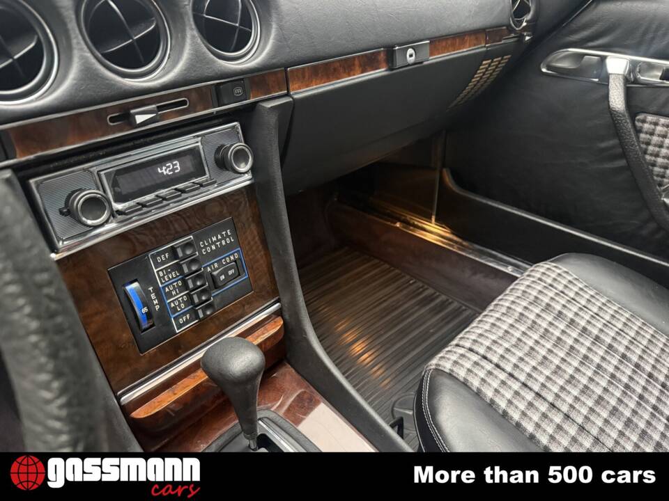 Immagine 12/15 di Mercedes-Benz 380 SLC (1981)