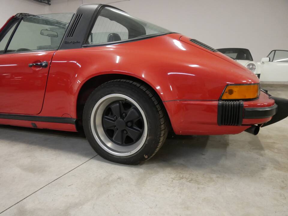 Bild 14/21 von Porsche 911 Carrera 3.2 (1987)