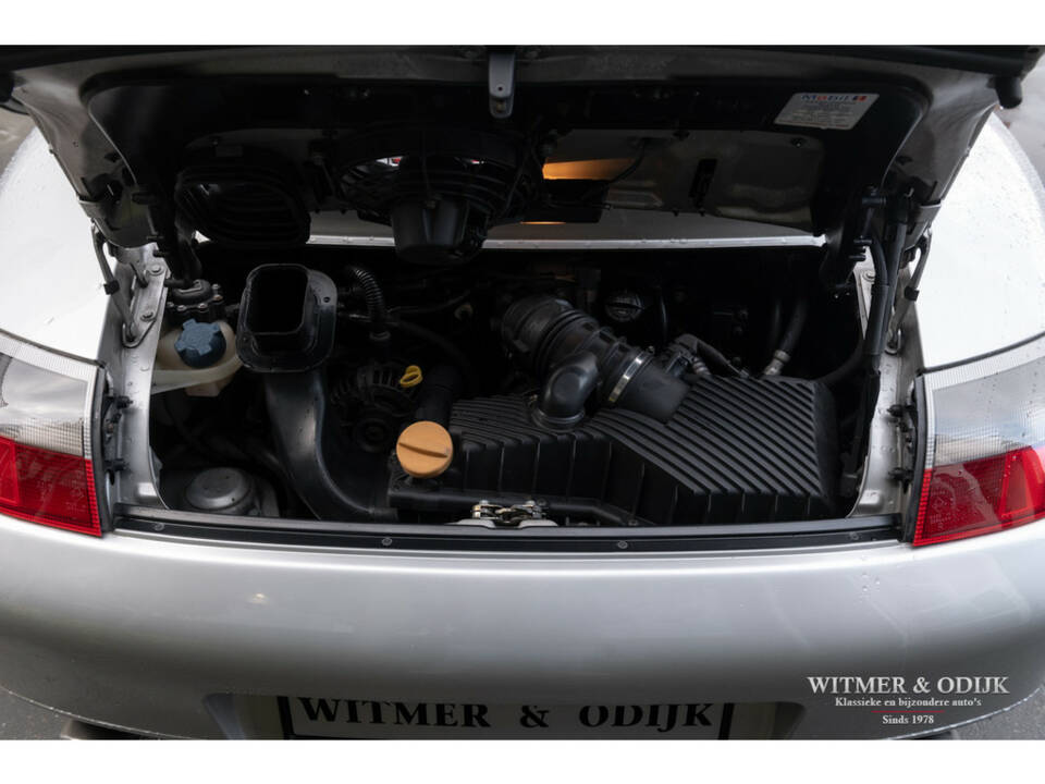 Image 27/28 of Porsche 911 Carrera (2000)