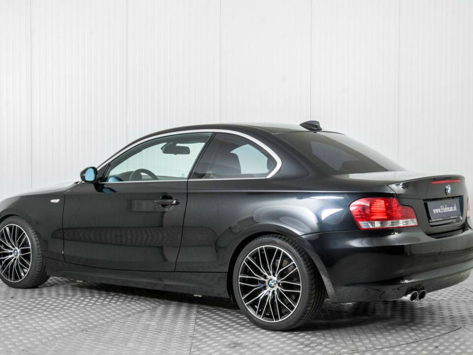 Image 6/50 of BMW 125i (2008)