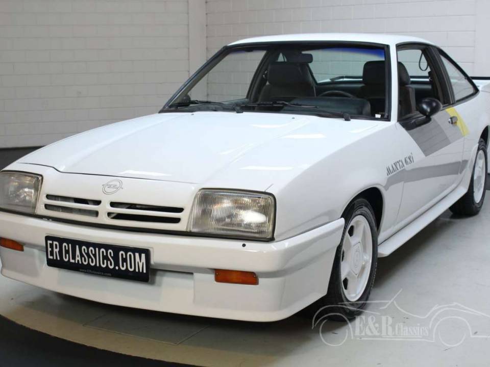 Bild 9/27 von Opel Manta 2,0 GSi (1988)