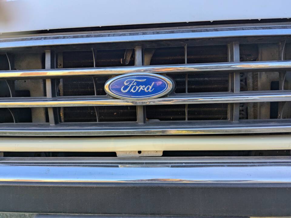 Image 11/65 of Ford F-150 (1991)