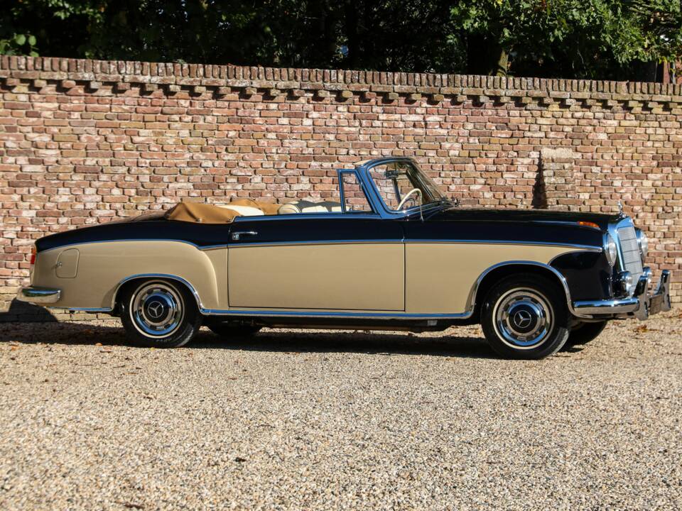 Imagen 38/50 de Mercedes-Benz 220 S Cabriolet (1956)