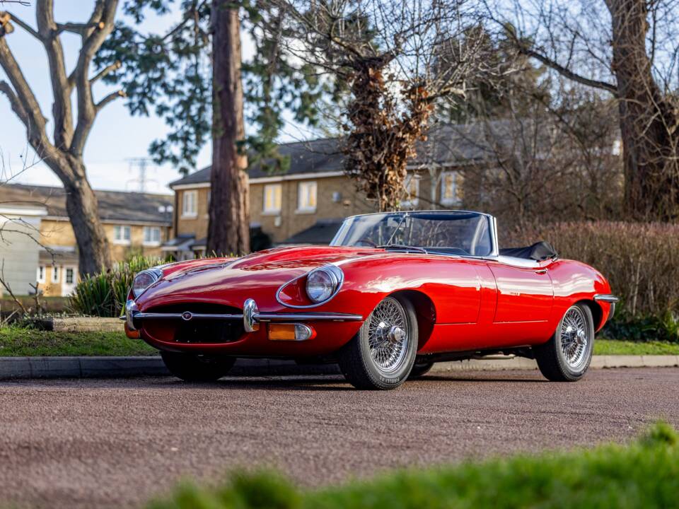Image 46/50 de Jaguar E-Type (1969)