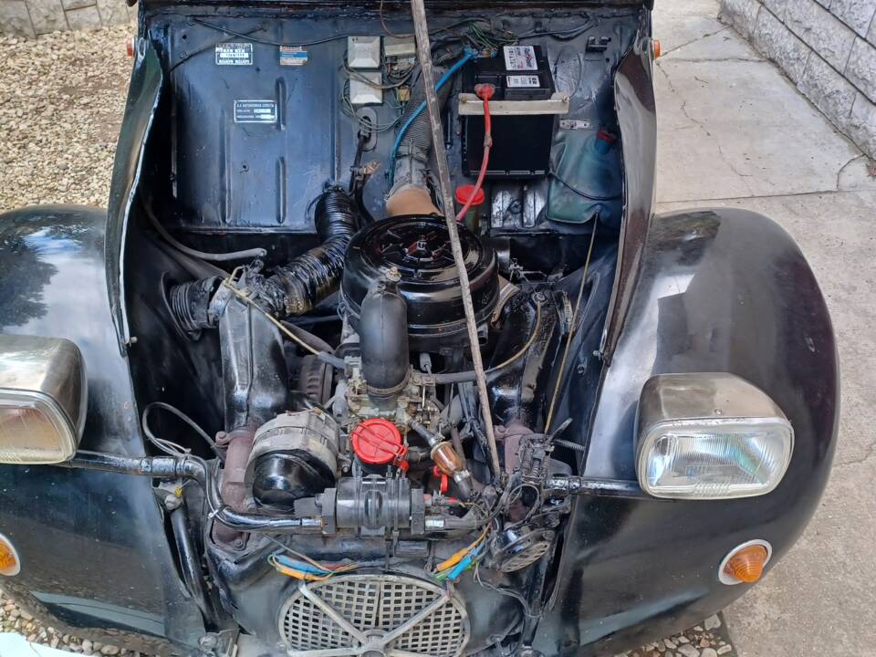 Image 13/17 of Citroën 2 CV 4 (1977)