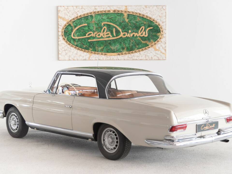 Bild 5/44 von Mercedes-Benz 220 SE b (1964)