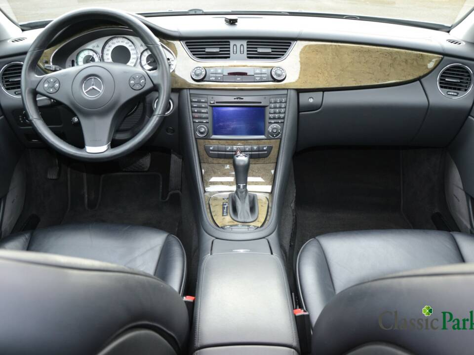 Bild 12/50 von Mercedes-Benz CLS 350 CGI (2008)