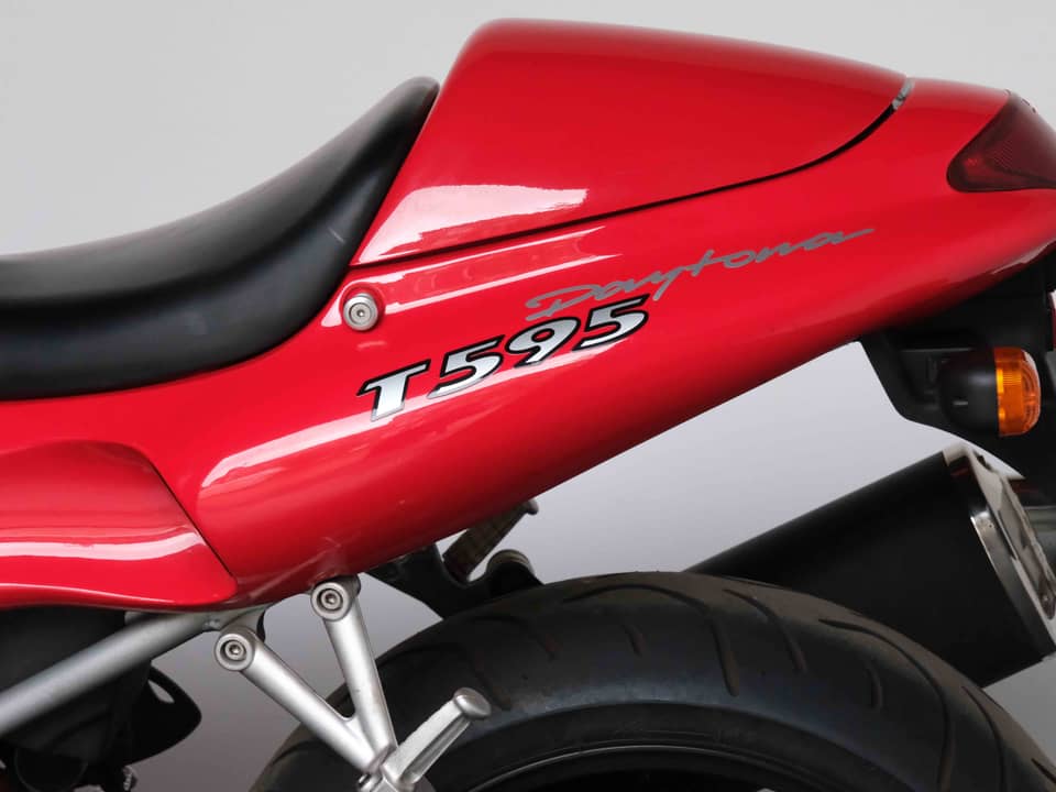 Image 24/66 of Triumph Daytona T595 (1998)
