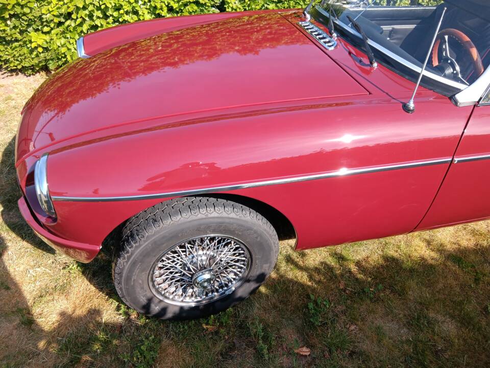Immagine 5/11 di MG MGB (1975)
