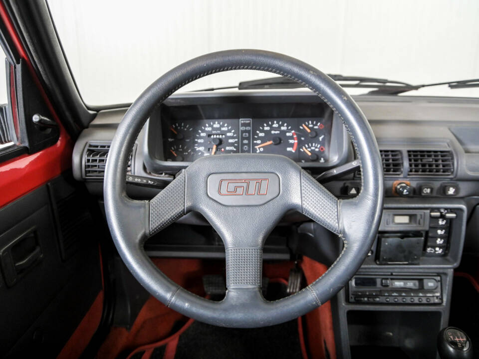 Image 8/50 of Peugeot 205 GTi 1.6 (1986)