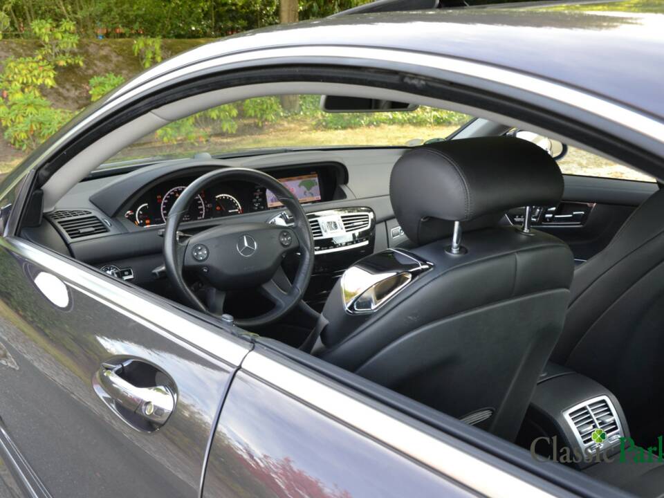 Immagine 21/50 di Mercedes-Benz CL 63 AMG (2007)