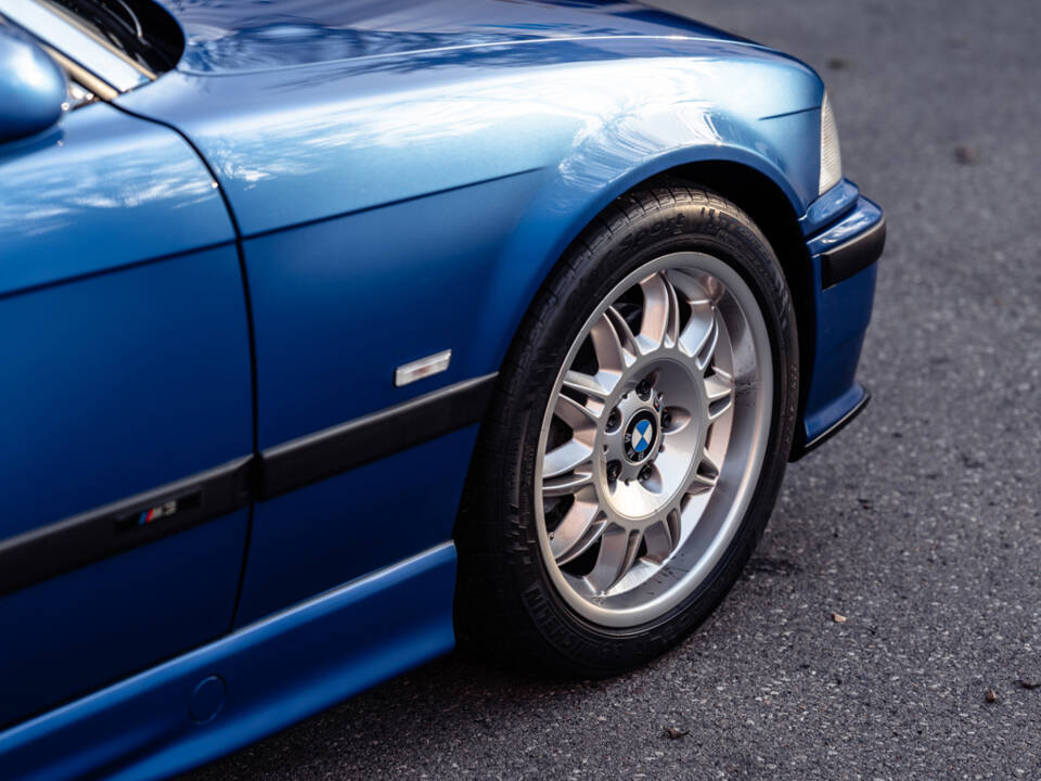 Image 30/42 of BMW M3 Sport Evo (1997)