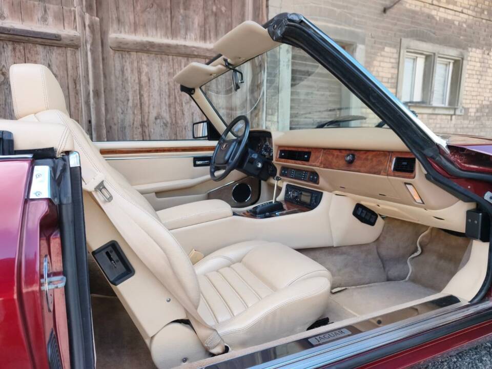 Immagine 9/26 di Jaguar XJS 5.3 V12 (1992)