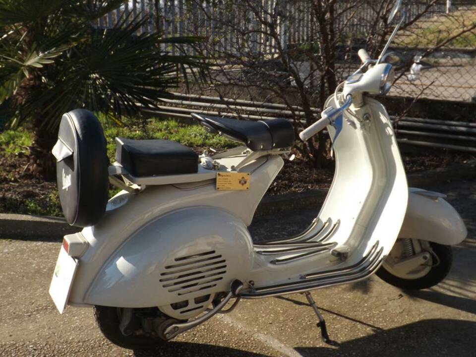 Immagine 43/50 di Piaggio Vespa 150 (1956)