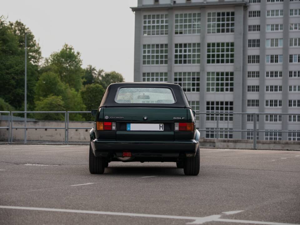 Bild 11/40 von Volkswagen Golf Mk I Convertible 1.8 (1991)