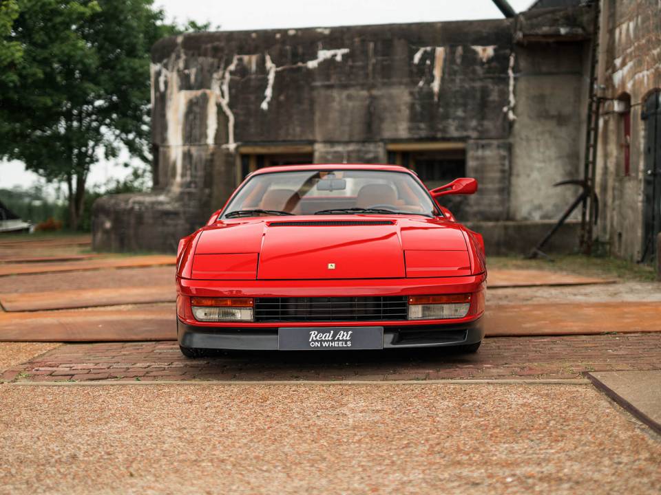 Image 3/17 of Ferrari Testarossa (1985)