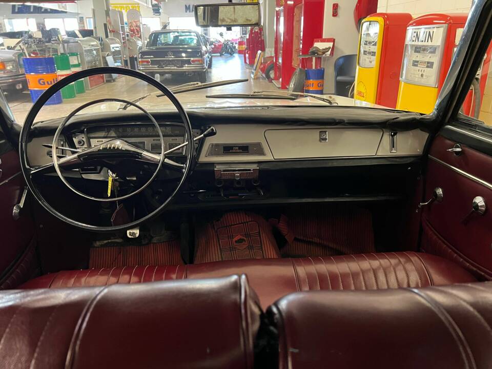 Afbeelding 13/17 van FIAT 2300 (1964)