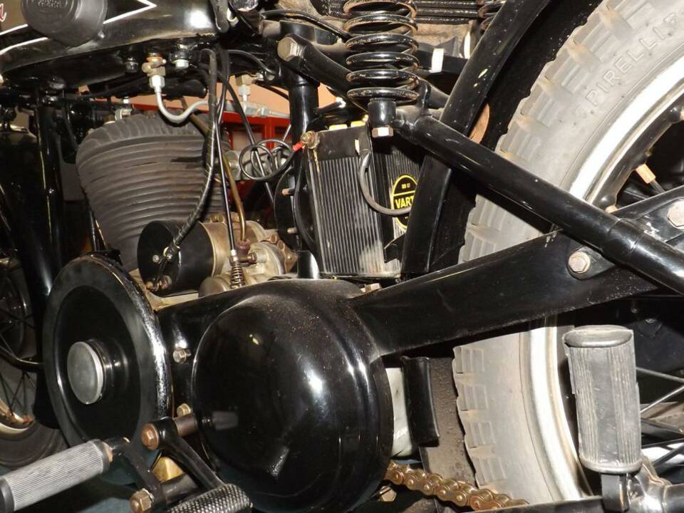 Image 18/35 of Frera Turismo 500 (1946)