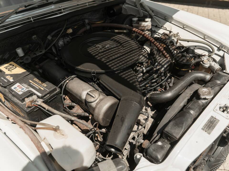 Image 33/34 of Mercedes-Benz 300 SEL 3.5 (1971)