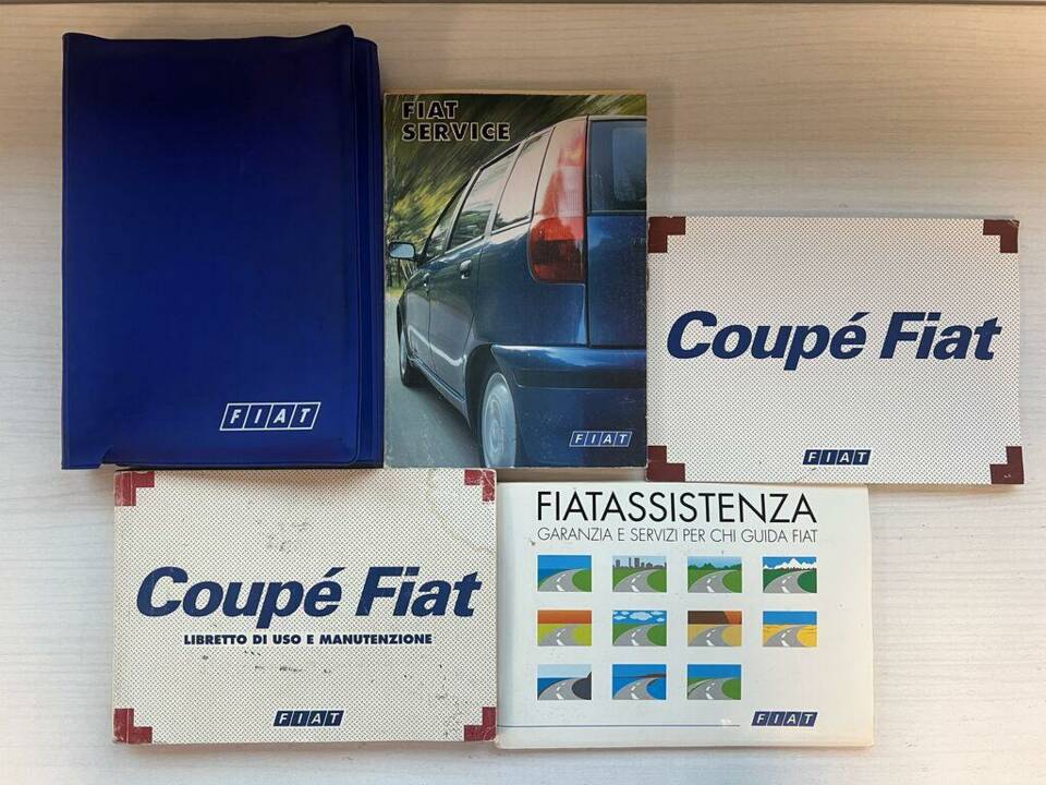 Image 8/10 of FIAT Coupé 2.0 16V Turbo (1996)
