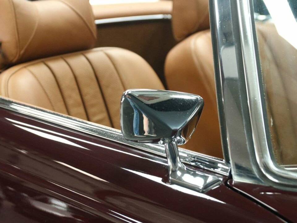 Bild 47/50 von Mercedes-Benz 280 SL (1971)