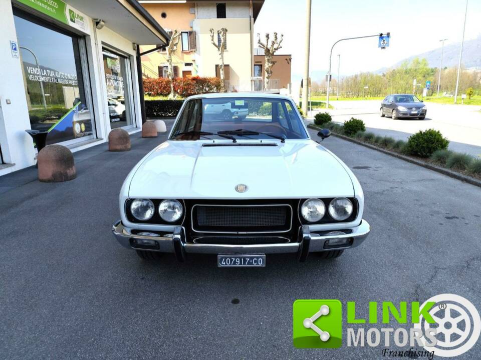Image 2/10 of FIAT 124 Sport Coupe (1974)