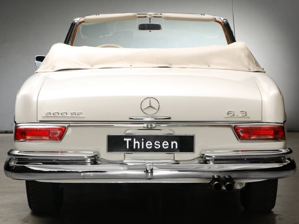 Image 5/27 of Mercedes-Benz 300 SE (1967)