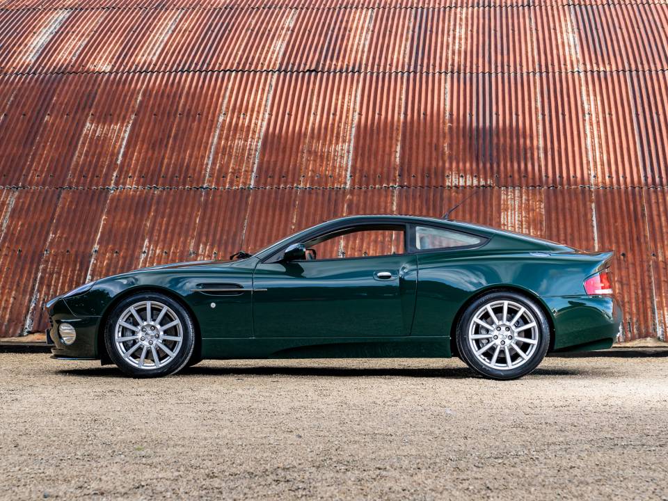 Bild 9/45 von Aston Martin V12 Vanquish S (2005)