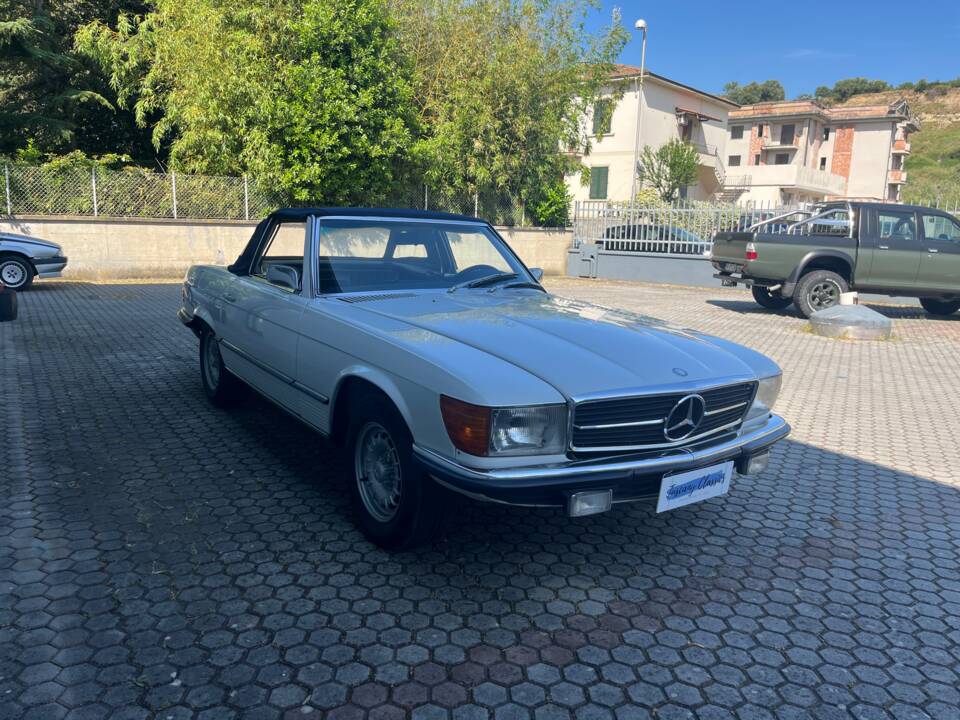 Image 4/26 of Mercedes-Benz 350 SL (1974)