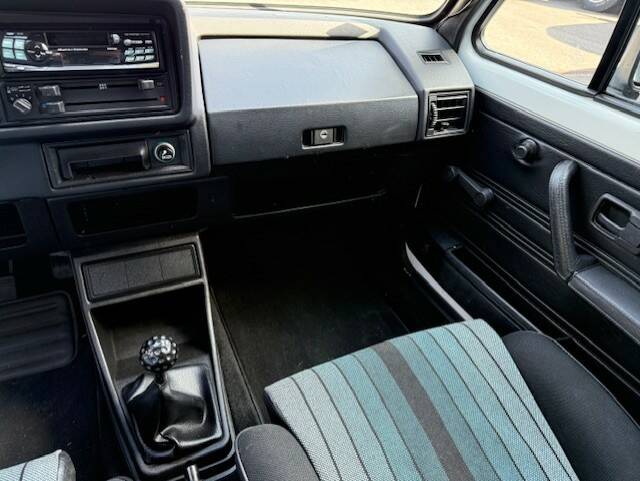 Image 14/22 of Volkswagen Golf Mk I GTI 1.8 (1983)