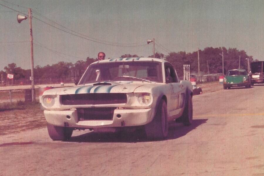 Afbeelding 45/48 van Ford Shelby GT 350 (1965)