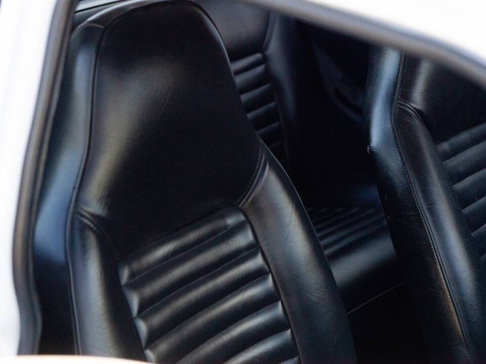 Bild 18/26 von Ford Escort GT 1.6 (1972)