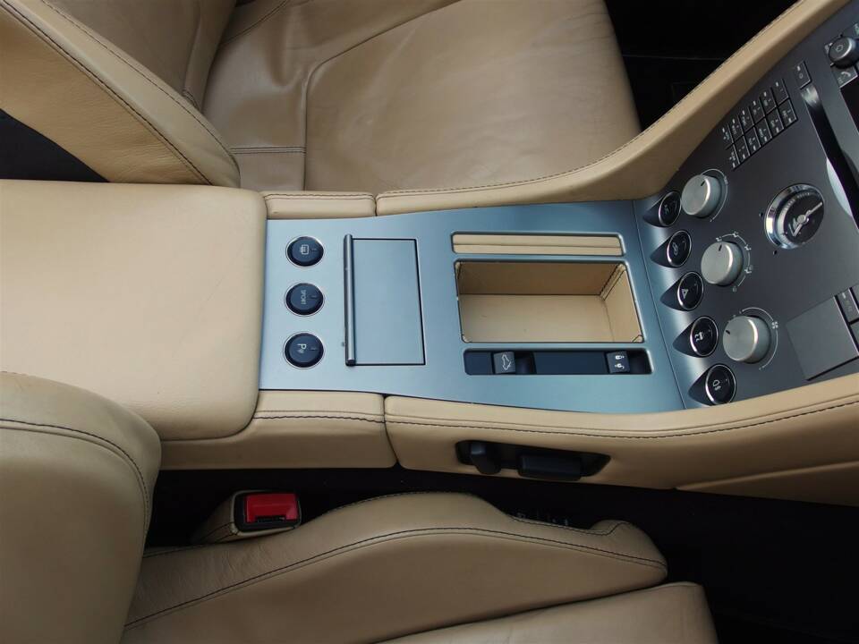 Bild 71/99 von Aston Martin DB 9 Volante (2006)