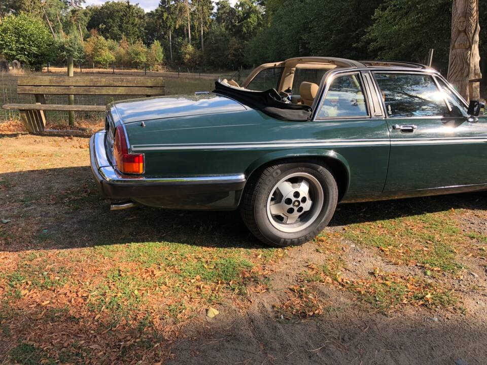 Image 4/8 of Jaguar XJS 6.0 V12 (1986)