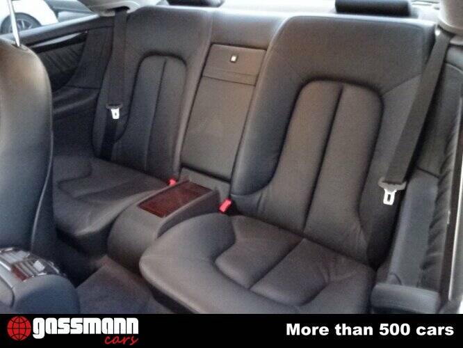 Image 13/15 of Mercedes-Benz CL 600 (2001)