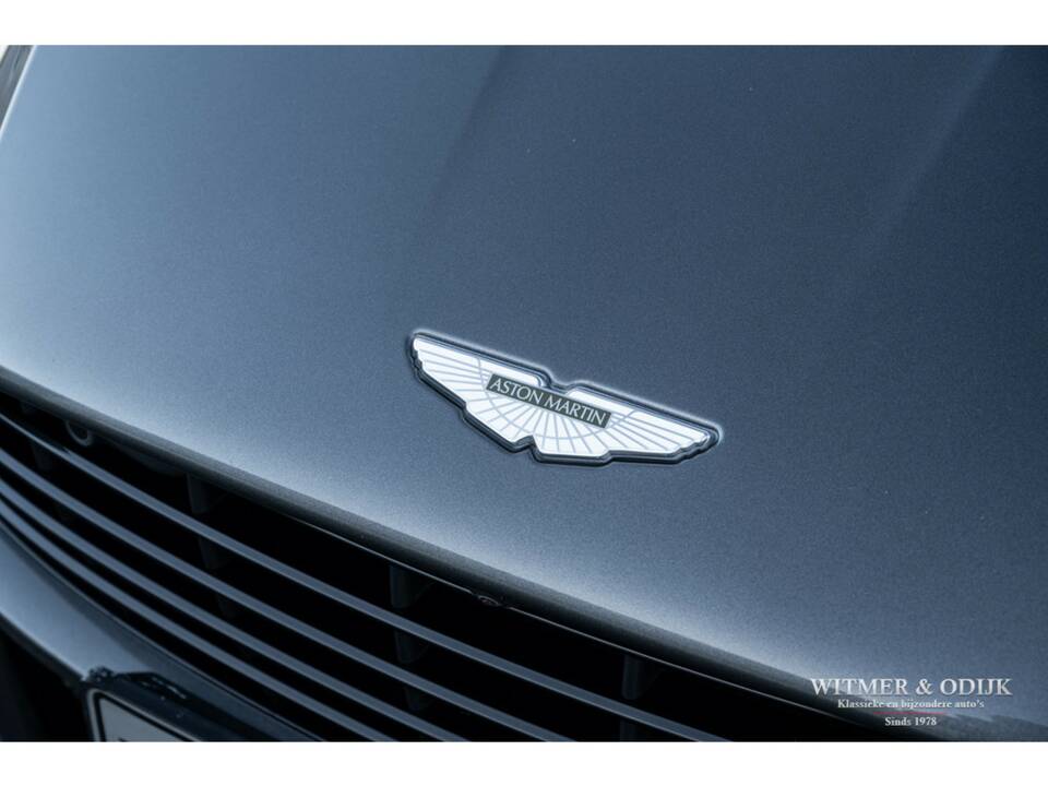 Image 28/41 de Aston Martin DB 11 Volante (2018)