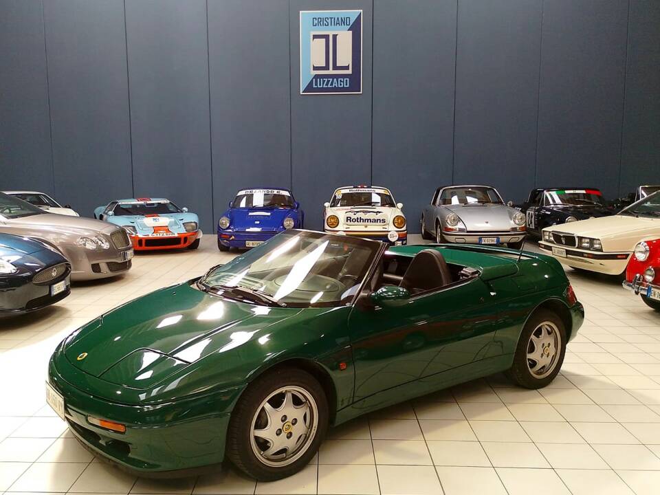 Image 2/46 of Lotus Elan SE (1992)