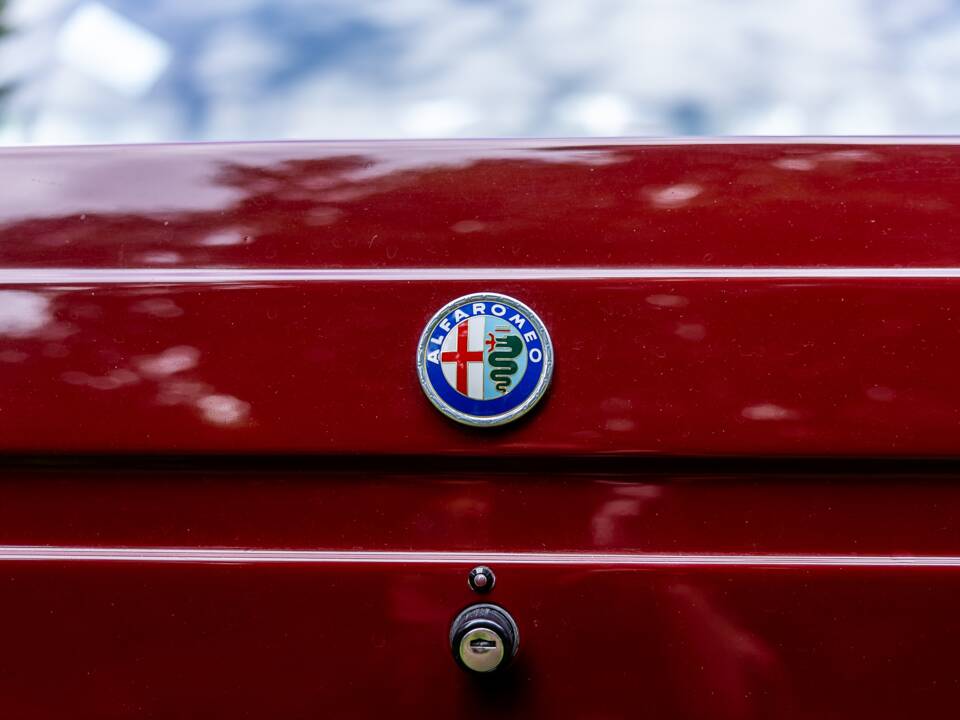 Bild 38/48 von Alfa Romeo Giulietta 2.0 (1981)