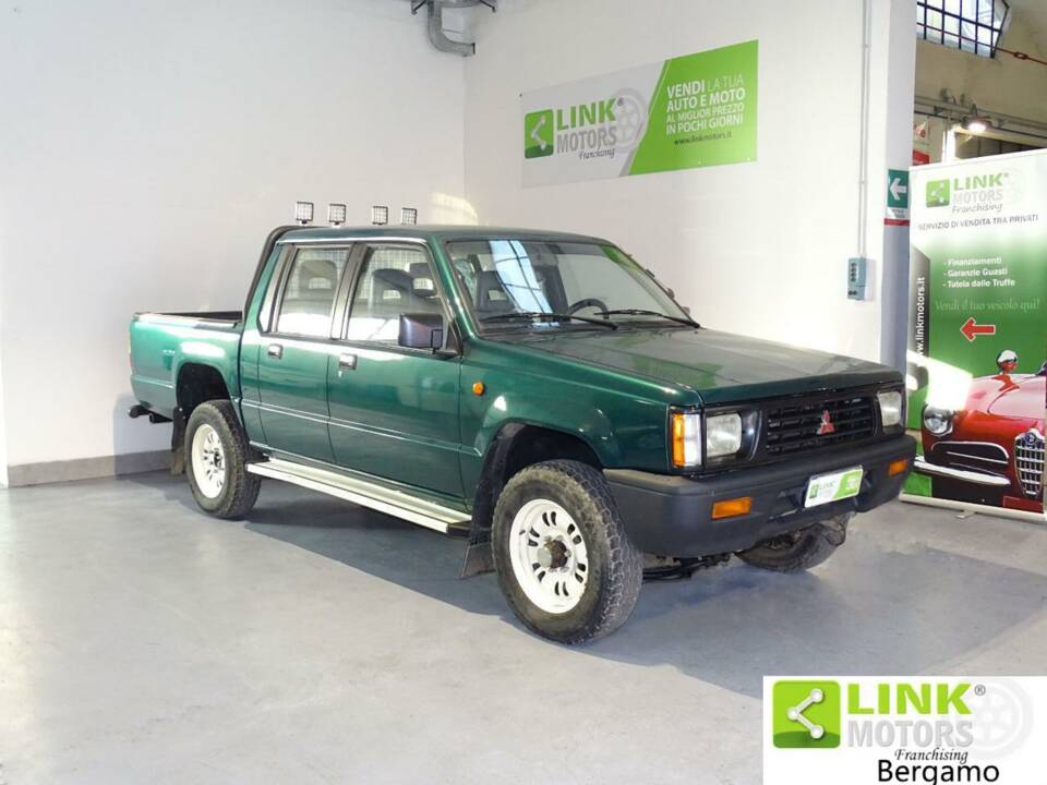 Image 1/10 de Mitsubishi L200 (1994)